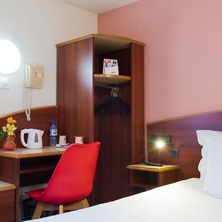 Comfort Hotel Étampes Esterno foto