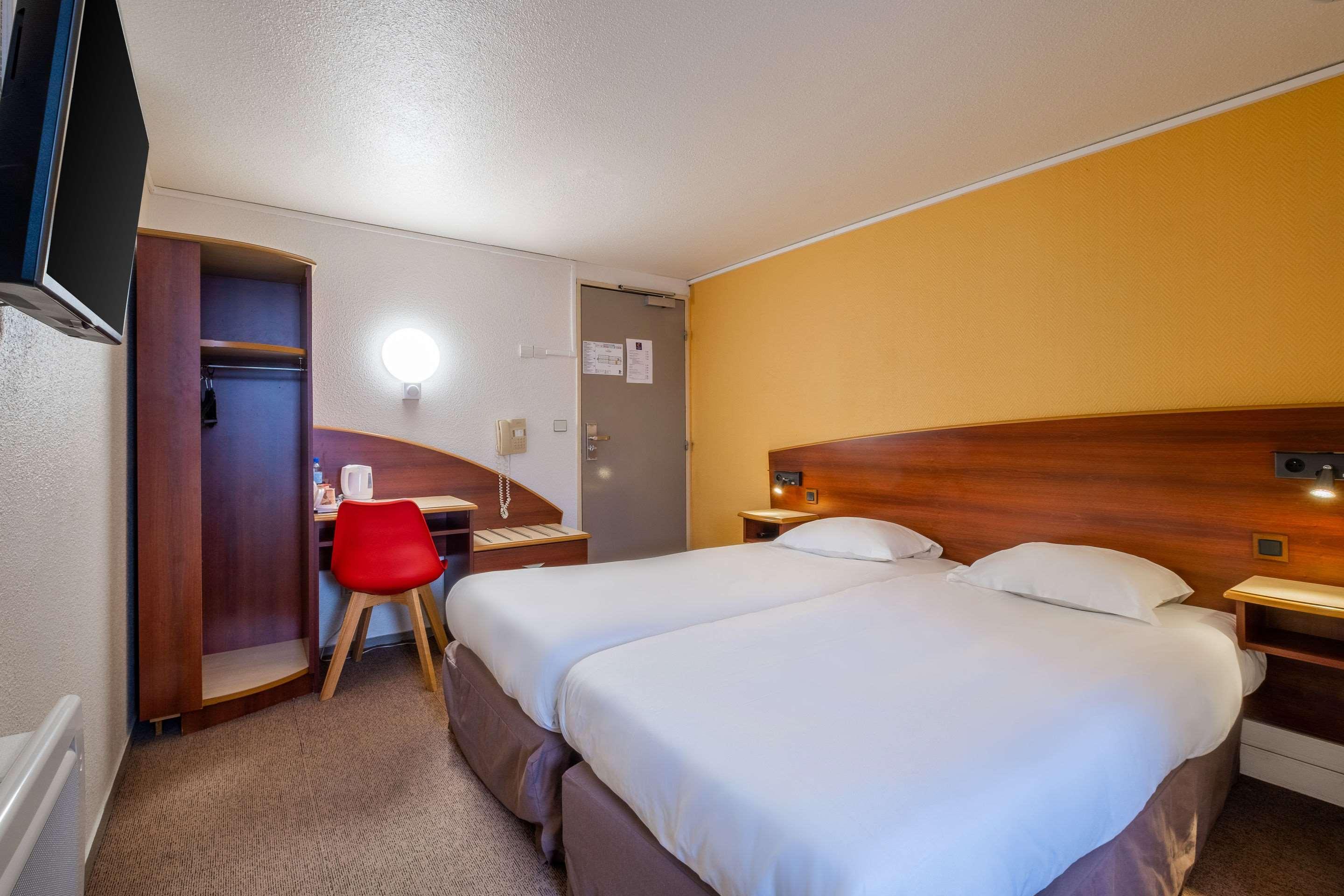 Comfort Hotel Étampes Esterno foto