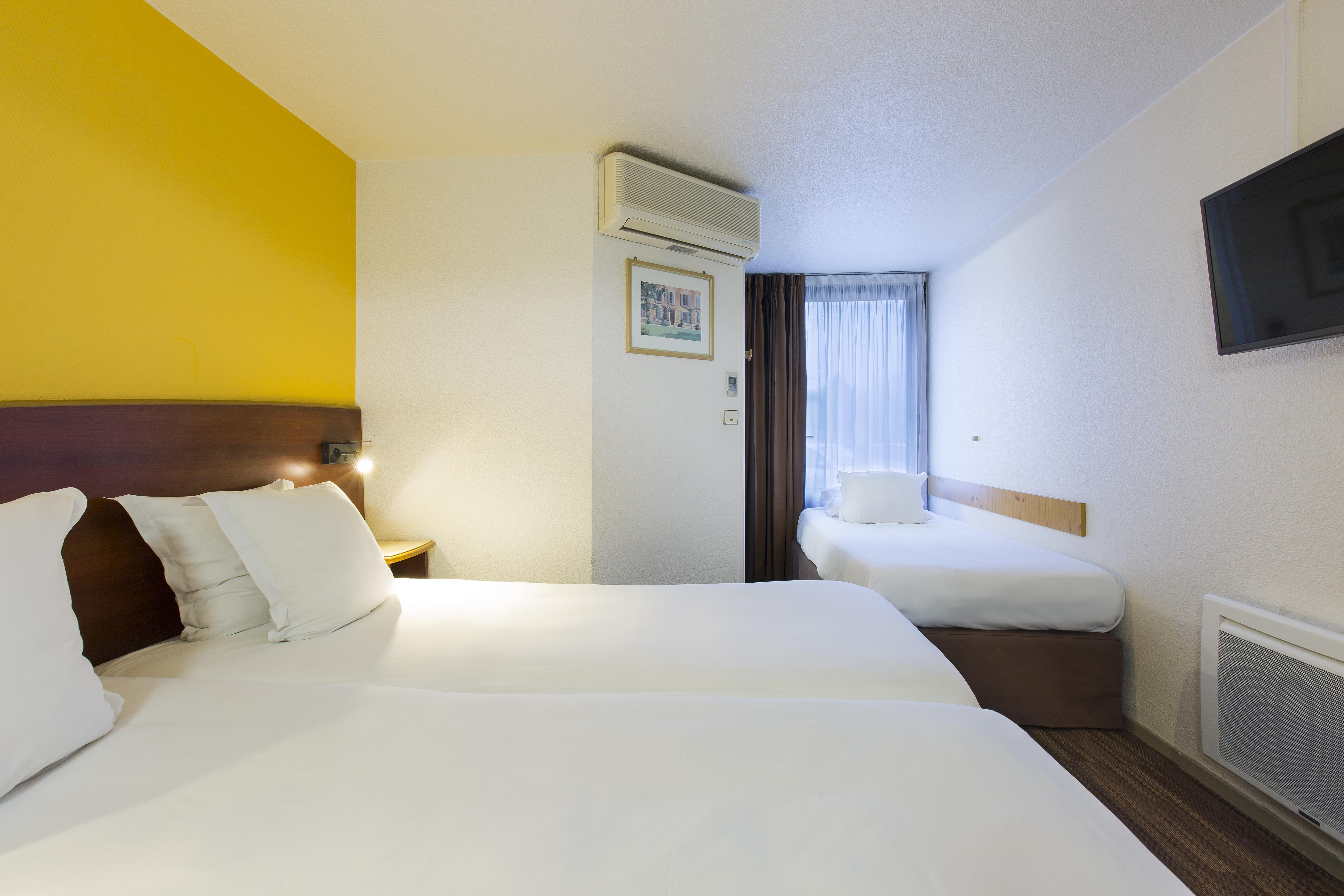 Comfort Hotel Étampes Esterno foto
