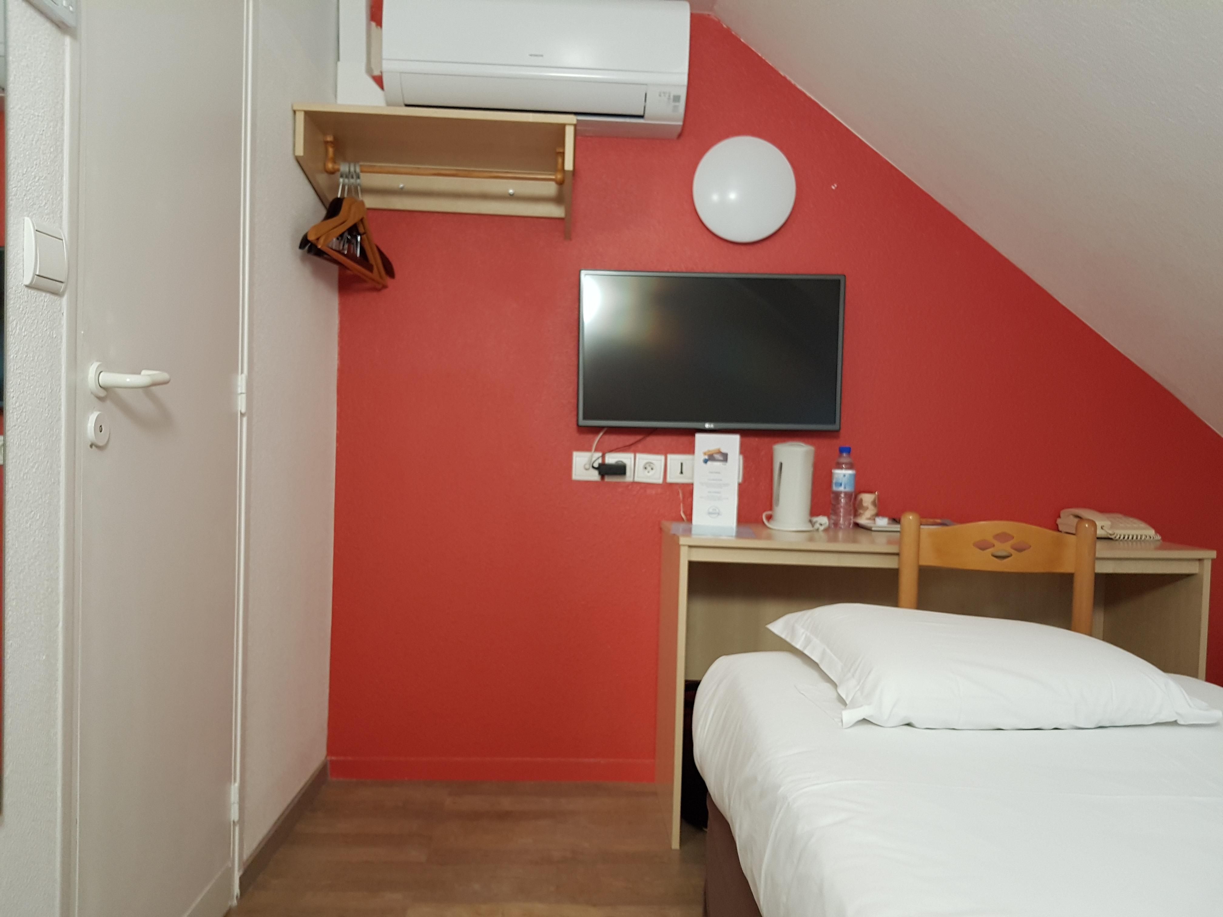 Comfort Hotel Étampes Esterno foto