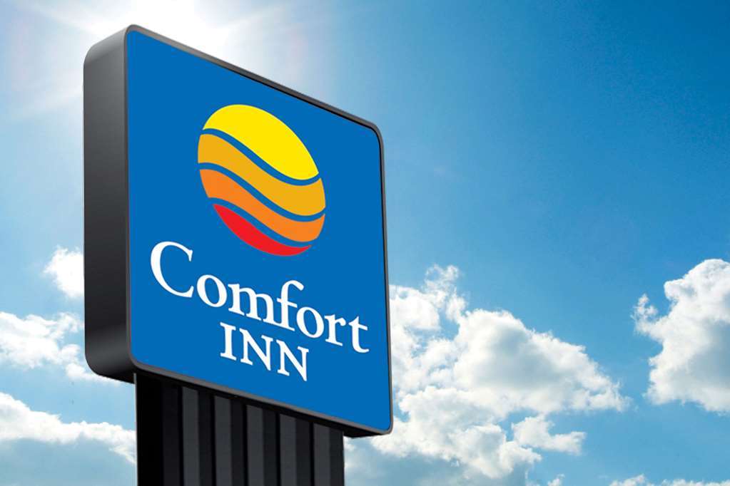 Comfort Hotel Étampes Esterno foto